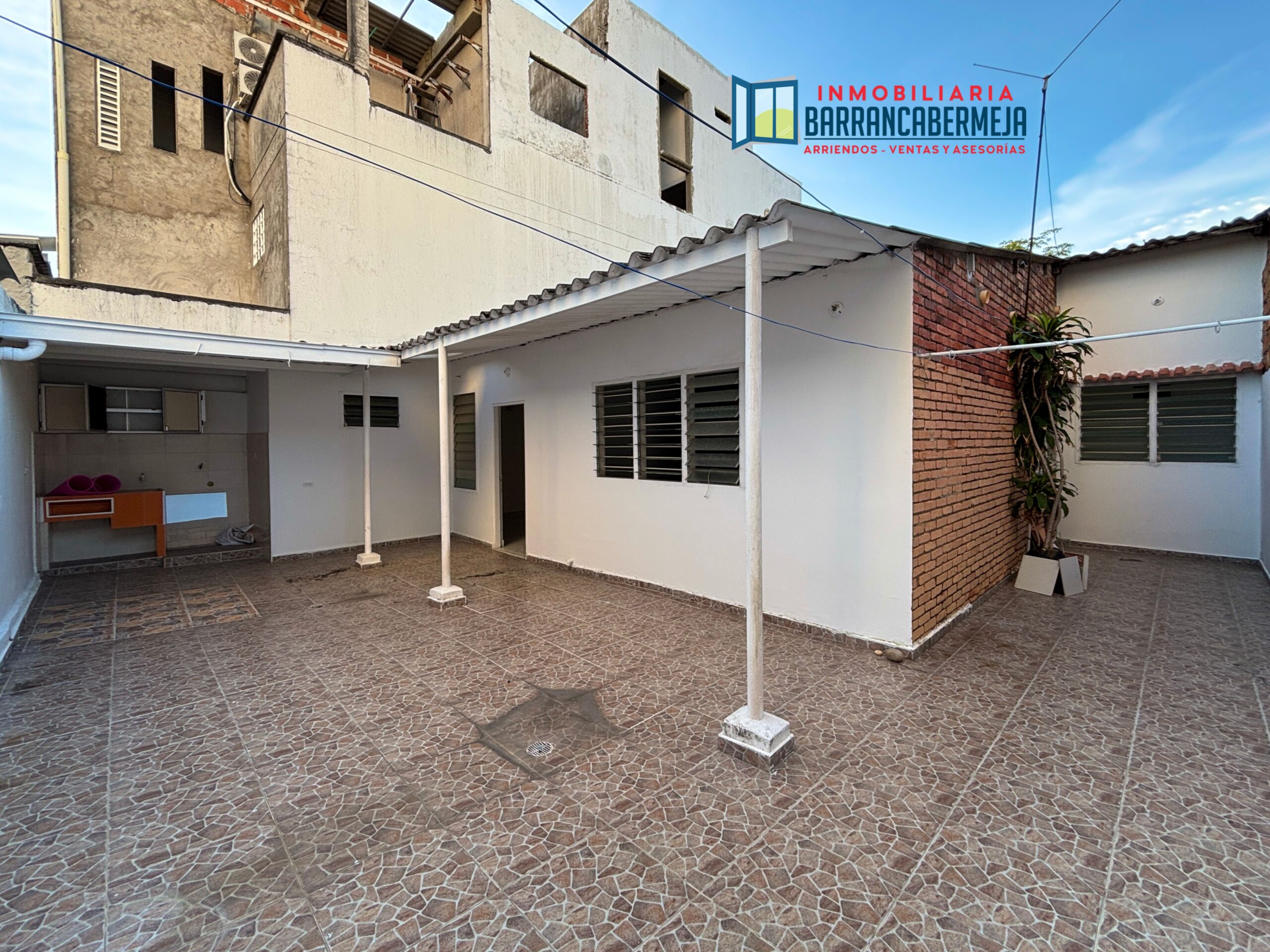 CASA EN ARRIENDO BARRIO PARNASO