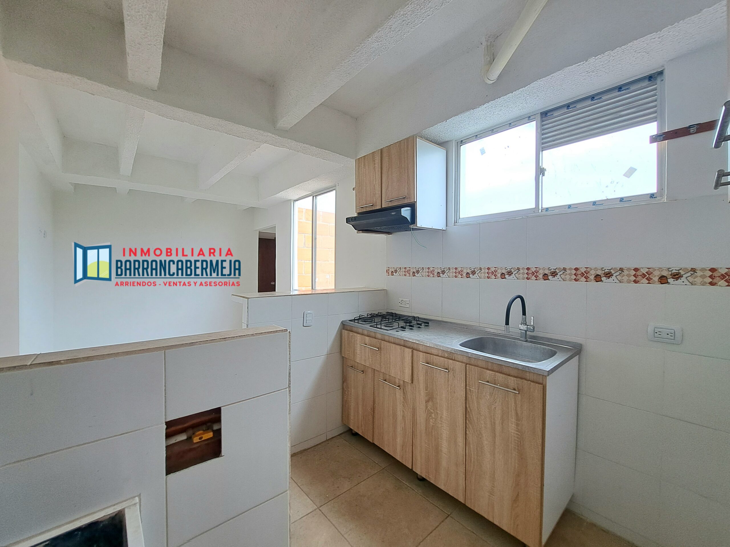 APTO EN ARRIENDO BARRIO ALCAZAR, EDIF TORRES DE LA TOCA