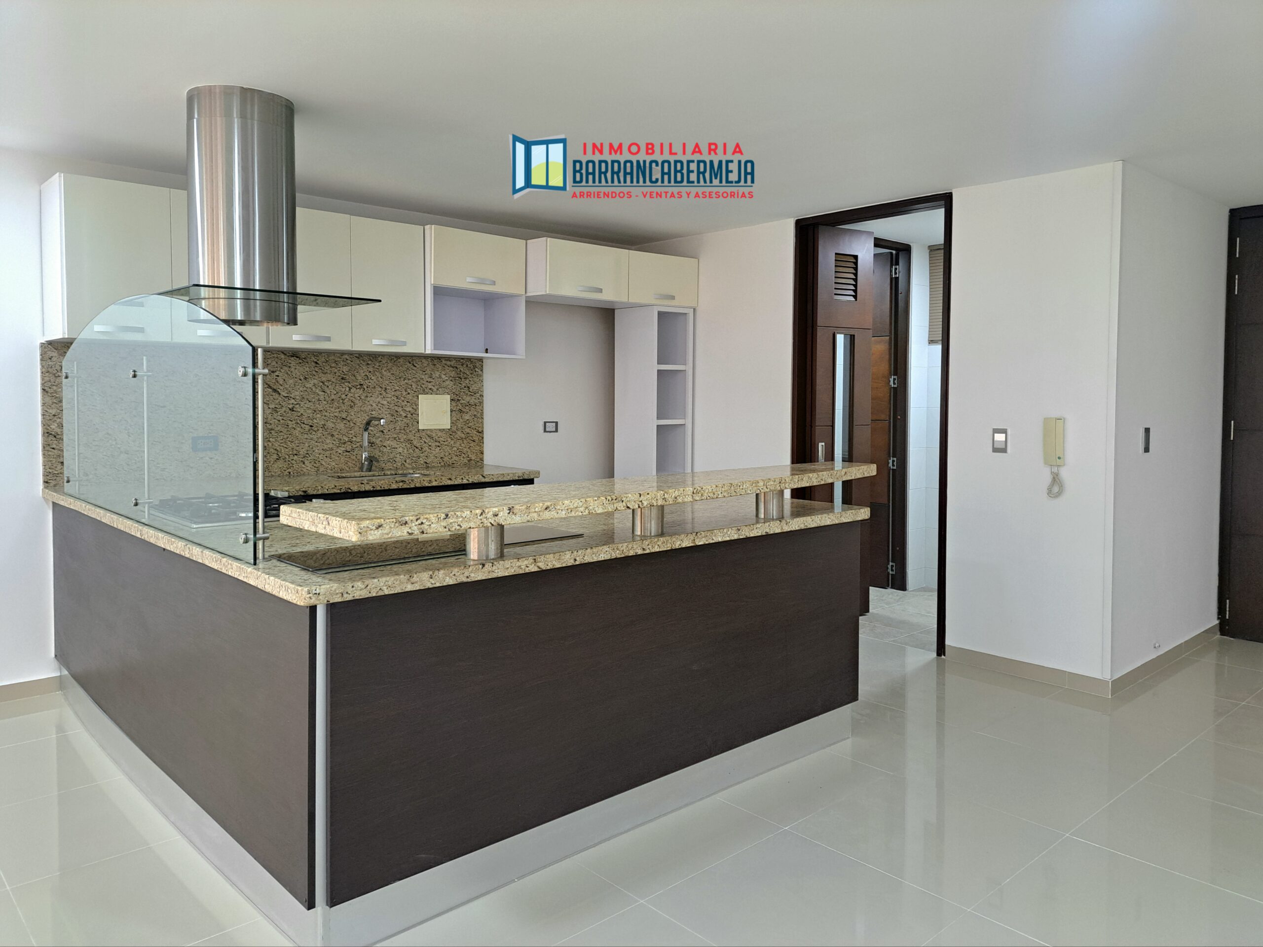 APTO EN ARRIENDO EDIF PLAZA SAN PEDRO(805) BARRIO PARNASO