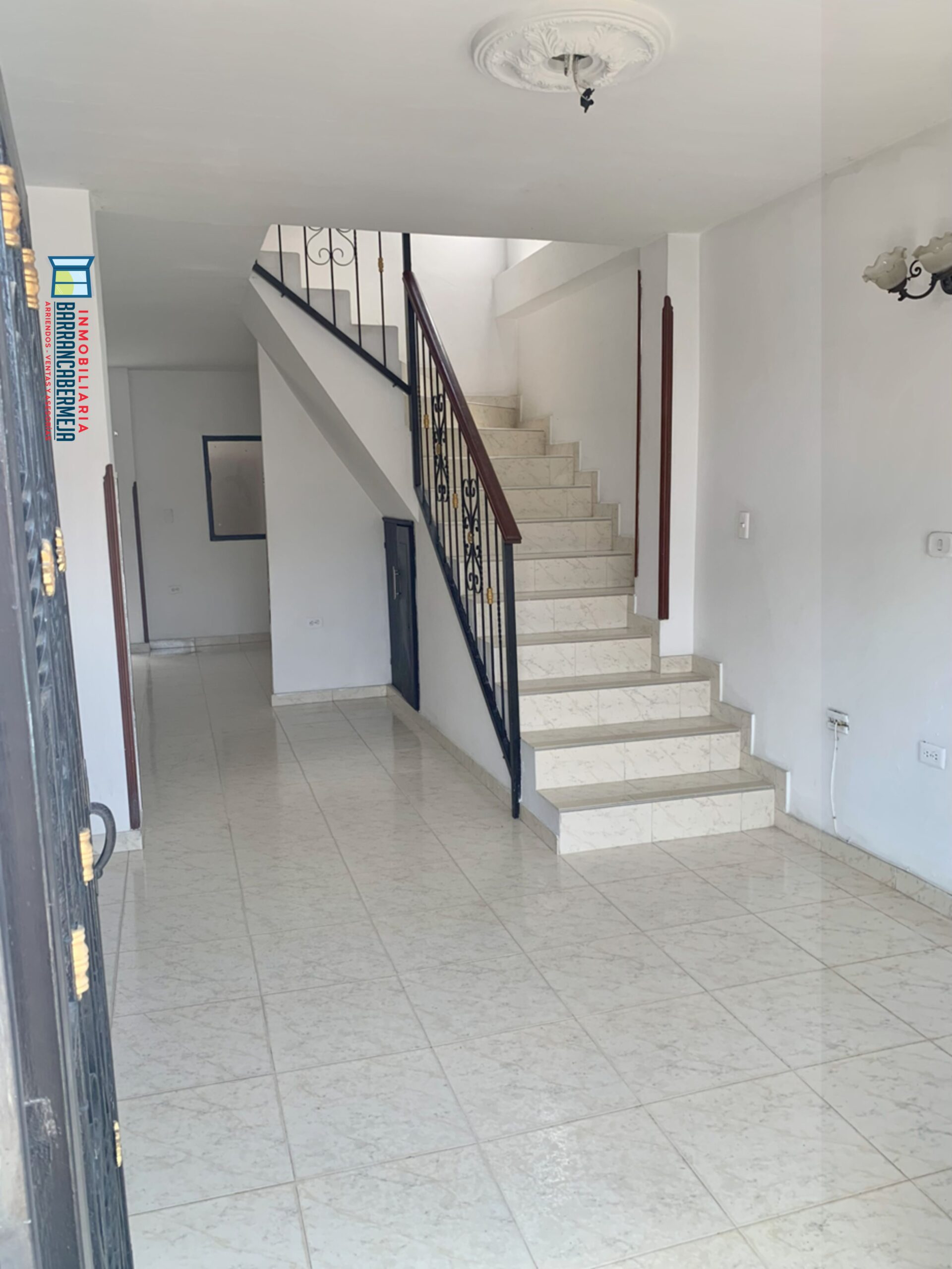 CASA EN ARRIENDO